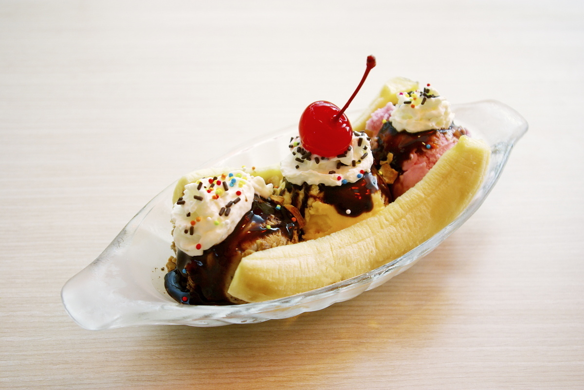 Banana split in Verona WI with three ice cream scoops, whipped cream, and cherry at Icki Sticki Cafe