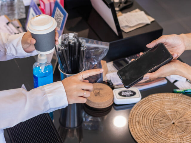 How to Order Ahead for Pickup at a Coffee Shop in Verona, WI
